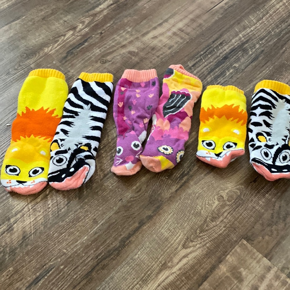 Pals grippy socks youth sizes